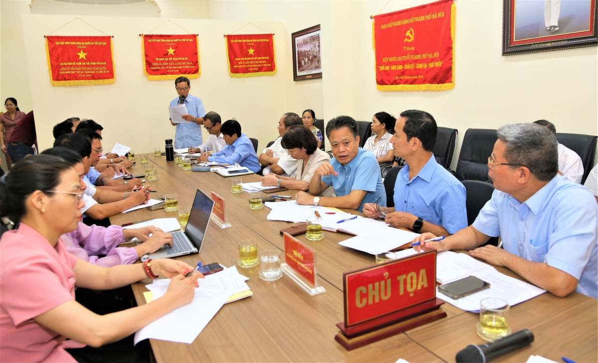 Hội Người cao tuổi Hà Nội: Chủ động vào cuộc, tạo đồng thuận xã hội từ cơ sở Hội Người cao tuổi Hà Nội: Chủ động vào cuộc, tạo đồng thuận xã hội từ cơ sở