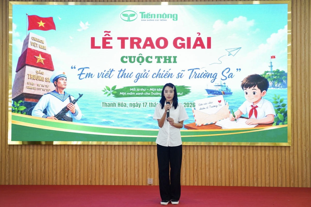 Em Nguyễn Minh Anh chia sẻ niềm vui khi nhận Giải nhất và gửi những lời tri ân tới các chiến sĩ Trường Sa Em Nguyễn Minh Anh chia sẻ niềm vui khi nhận Giải nhất và gửi những lời tri ân tới các chiến sĩ Trường Sa