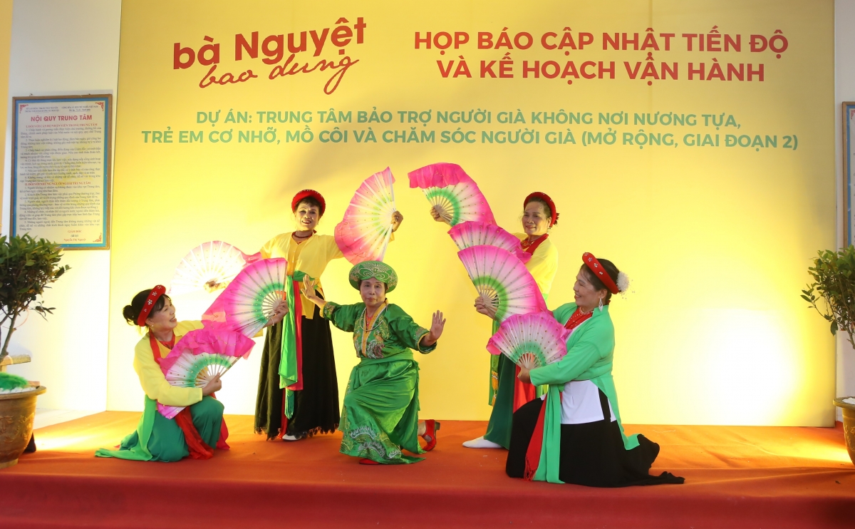 Mái ấm của lòng nhân ái và khát vọng xây dựng “làng người già” bền vững Mái ấm của lòng nhân ái và khát vọng xây dựng “làng người già” bền vững