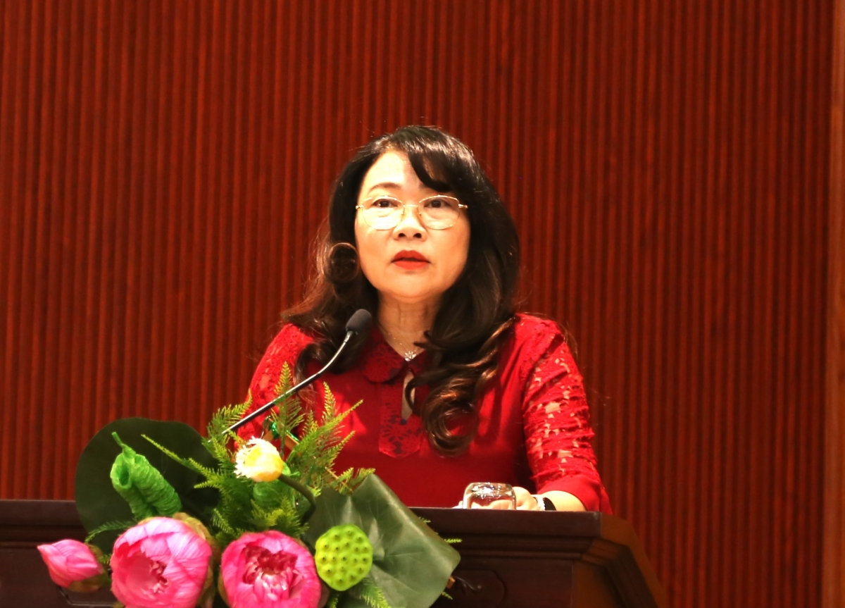 Bà Trần Thị Thu Hường khai mạc tọa đàm