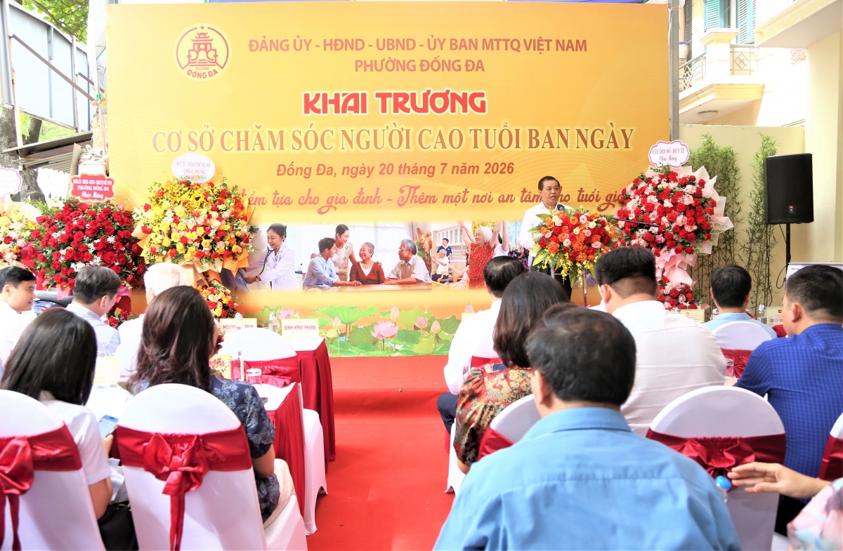 Quang cảnh buổi lễ Quang cảnh buổi lễ