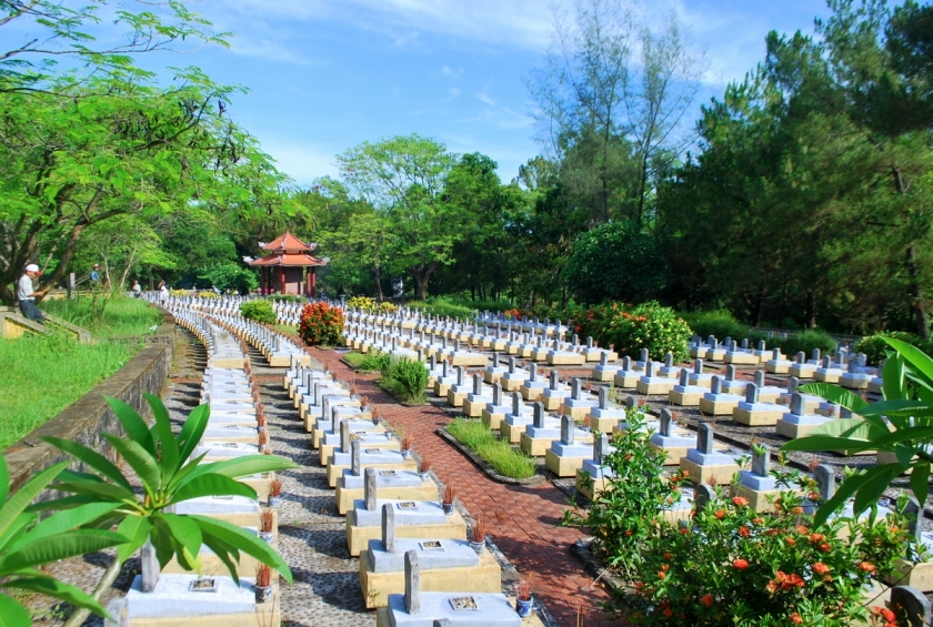 Nghĩa trang Liệt sĩ Trường Sơn. Nghĩa trang Liệt sĩ Trường Sơn.