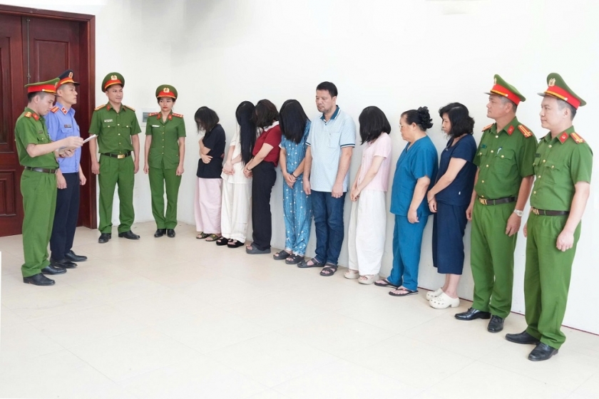 Triệt xóa đường dây núp bóng phòng khám 