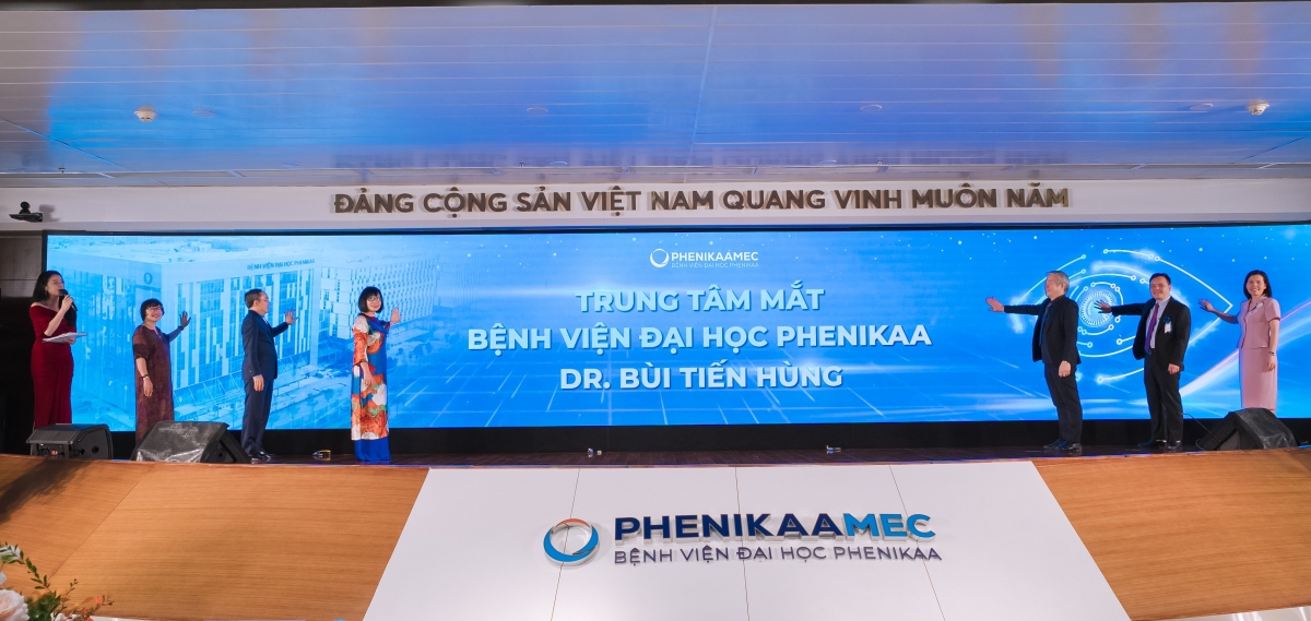 Đầu tư công nghệ hiện đại, hướng tới chăm sóc thị lực toàn diện Đầu tư công nghệ hiện đại, hướng tới chăm sóc thị lực toàn diện