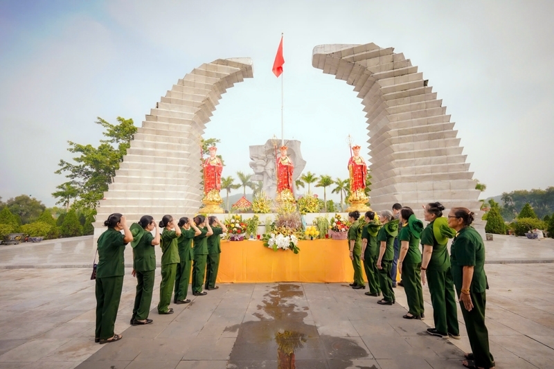 Tháng 7 về ở Nghĩa trang liệt sĩ Hàm Rồng: Nơi lòng biết ơn không bao giờ khép lại