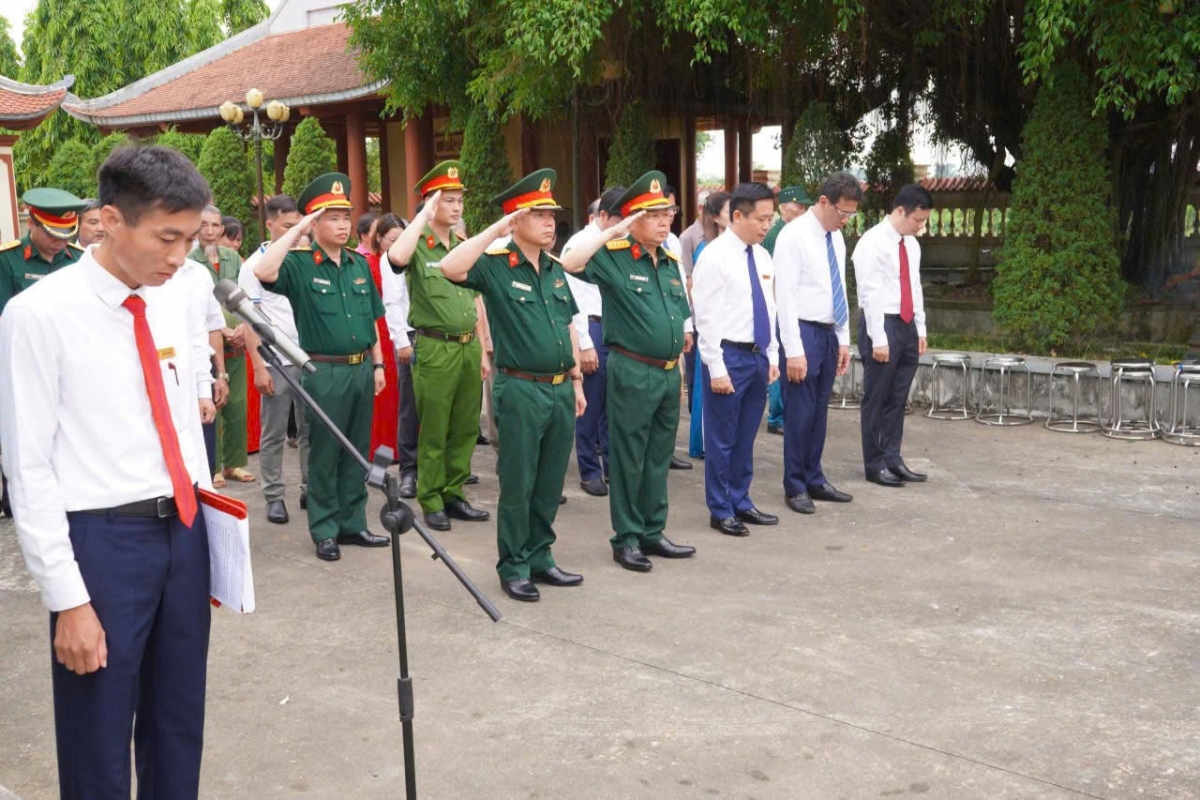 Thành kính tri ân các Anh hùng liệt sĩ nhân kỷ niệm 79 năm Ngày Thương binh - Liệt sĩ