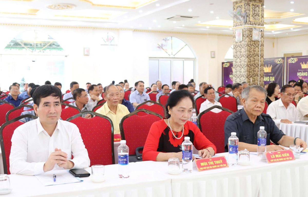 Các đại biểu tham dự Hội nghị