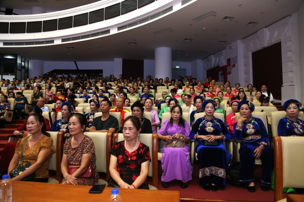 Thái Nguyên: Lan tỏa nghĩa tình trong Tháng hành động vì người cao tuổi và âm vang dân ca truyền thống Thái Nguyên: Lan tỏa nghĩa tình trong Tháng hành động vì người cao tuổi và âm vang dân ca truyền thống