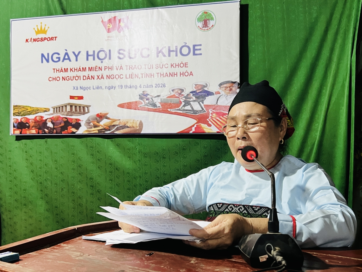 Người cao tuổi xã Ngọc Liên tích cực bảo vệ môi trường sống