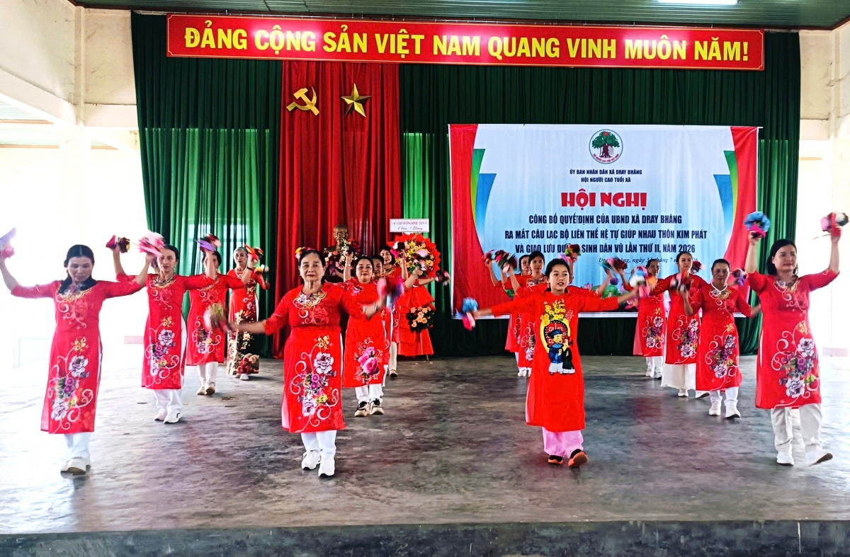 CLB Liên thế hệ tự giúp nhau thôn Kim Phát: Gắn kết cộng đồng, lan tỏa giá trị nhân văn CLB Liên thế hệ tự giúp nhau thôn Kim Phát: Gắn kết cộng đồng, lan tỏa giá trị nhân văn