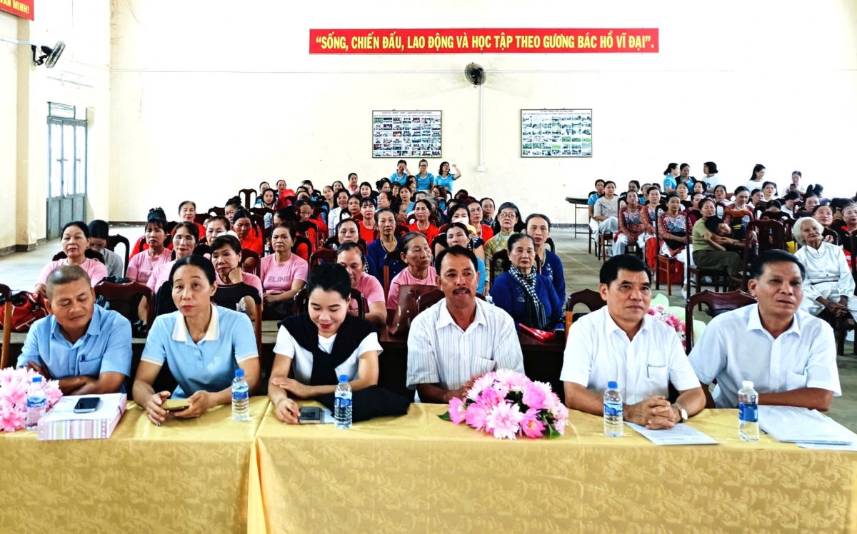 CLB Liên thế hệ tự giúp nhau thôn Kim Phát: Gắn kết cộng đồng, lan tỏa giá trị nhân văn CLB Liên thế hệ tự giúp nhau thôn Kim Phát: Gắn kết cộng đồng, lan tỏa giá trị nhân văn