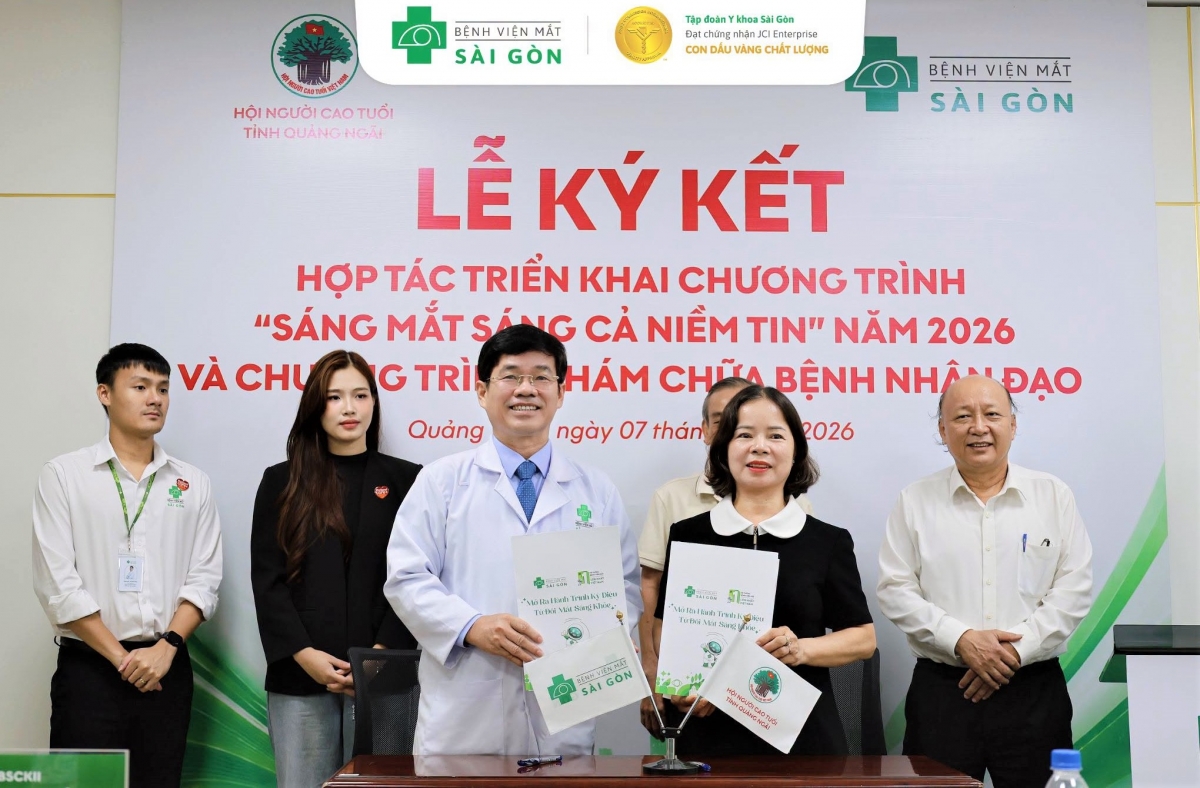 Tỉnh Quảng Ngãi: Chung tay mang ánh sáng, niềm tin đến cho người cao tuổi Tỉnh Quảng Ngãi: Chung tay mang ánh sáng, niềm tin đến cho người cao tuổi