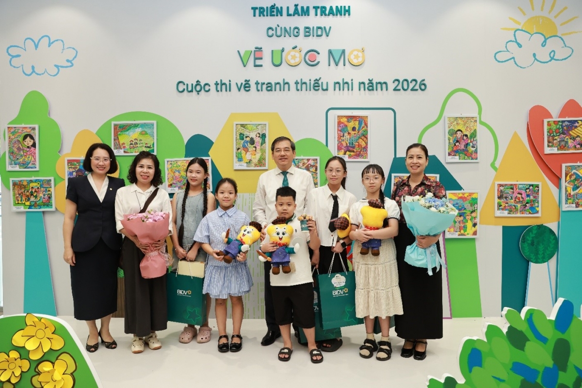 Vẽ ước mơ, 21 họa sỹ nhí được BIDV vinh danh Vẽ ước mơ, 21 họa sỹ nhí được BIDV vinh danh