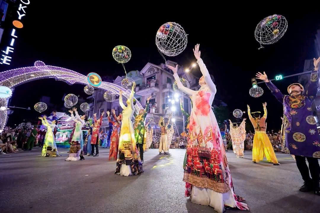 Carnival Nghệ An 2026 mang chủ đề “Ánh dương bất tận” Carnival Nghệ An 2026 mang chủ đề “Ánh dương bất tận”