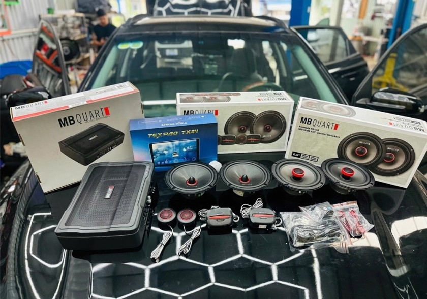 Hình ảnh combo âm thanh xe hơi chính hãng Mb Quart khách hàng nâng cấp tại Carboss