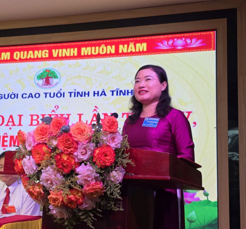 Bà Nguyễn Thị Nguyệt - Phó Chủ tịch UBND tỉnh phát biểu tại Đại hội.