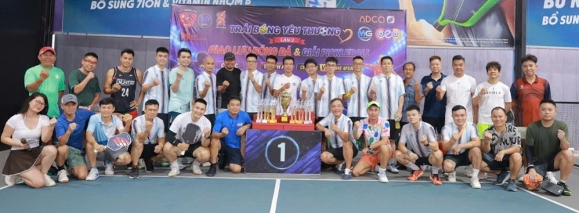Câu lạc bộ CEO PICK (TP. Hồ Chí Minh) và câu lạc bộ TIME 4FUN PICK (TP. Hà Nội) chụp hình lưu niệm Câu lạc bộ CEO PICK (TP. Hồ Chí Minh) và câu lạc bộ TIME 4FUN PICK (TP. Hà Nội) chụp hình lưu niệm