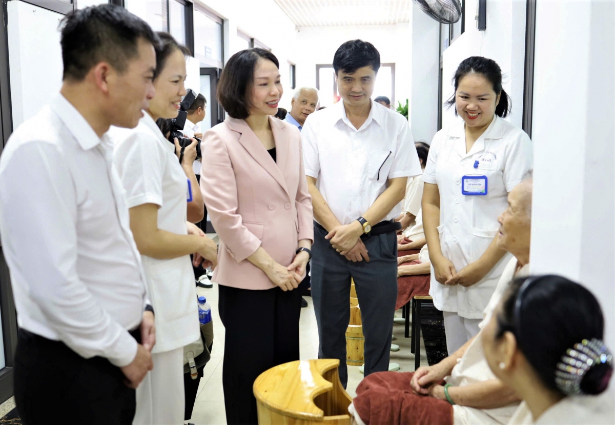 Đến cơ sở chăm sóc người cao tuổi ban ngày để vui hơn, khỏe hơn Đến cơ sở chăm sóc người cao tuổi ban ngày để vui hơn, khỏe hơn