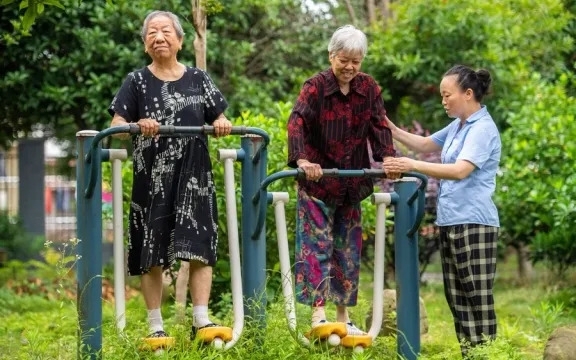 “Già hoá tích cực”