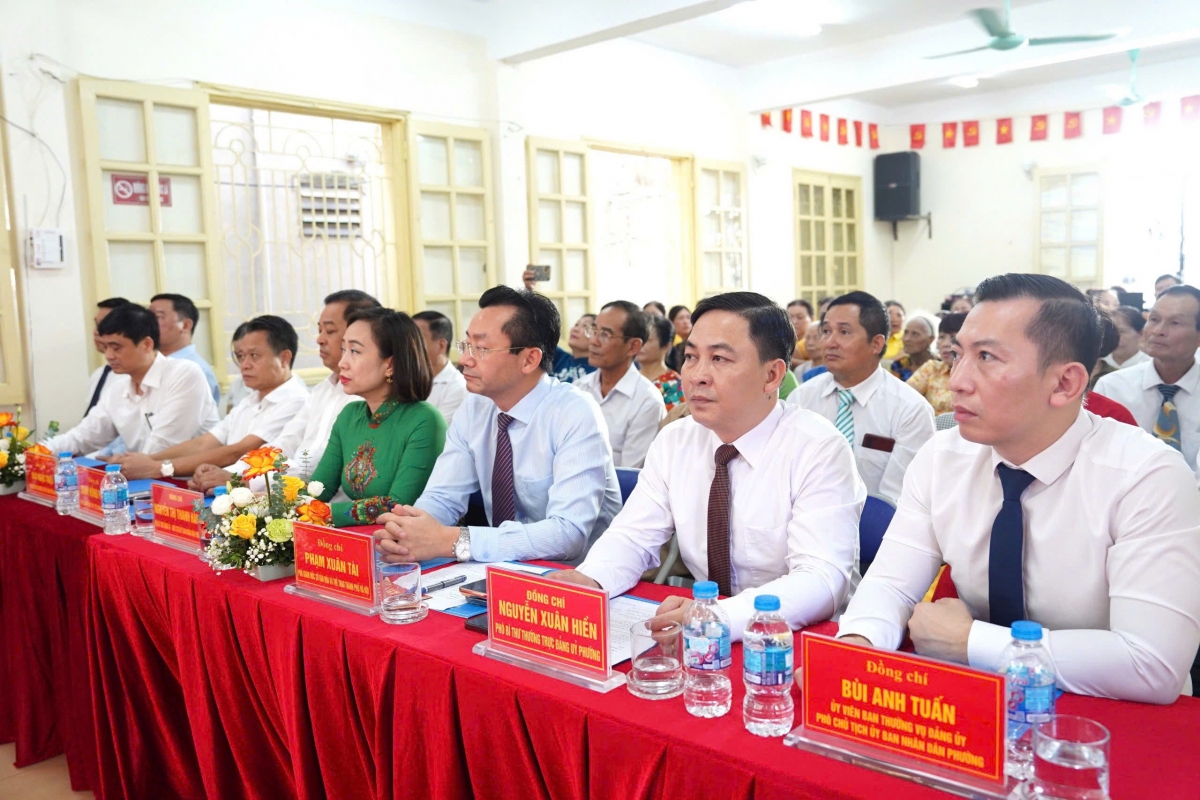 Các đại biểu tham dự chương trình