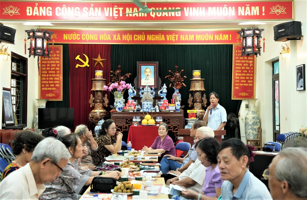 Quang cảnh buổi lễ Quang cảnh buổi lễ