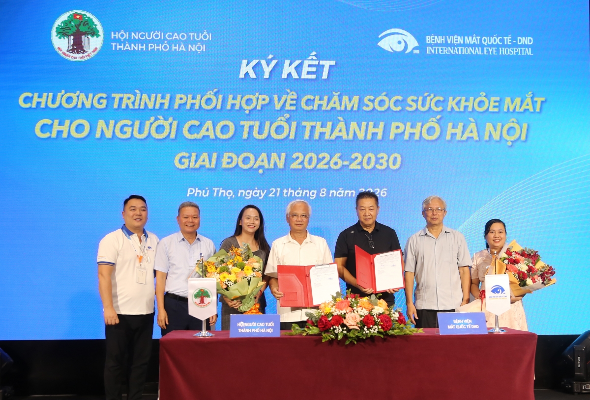 Hội Người cao tuổi TP Hà Nội và Bệnh viện Mắt Quốc tế DND ký kết chư[ng trình phối hợp (1)