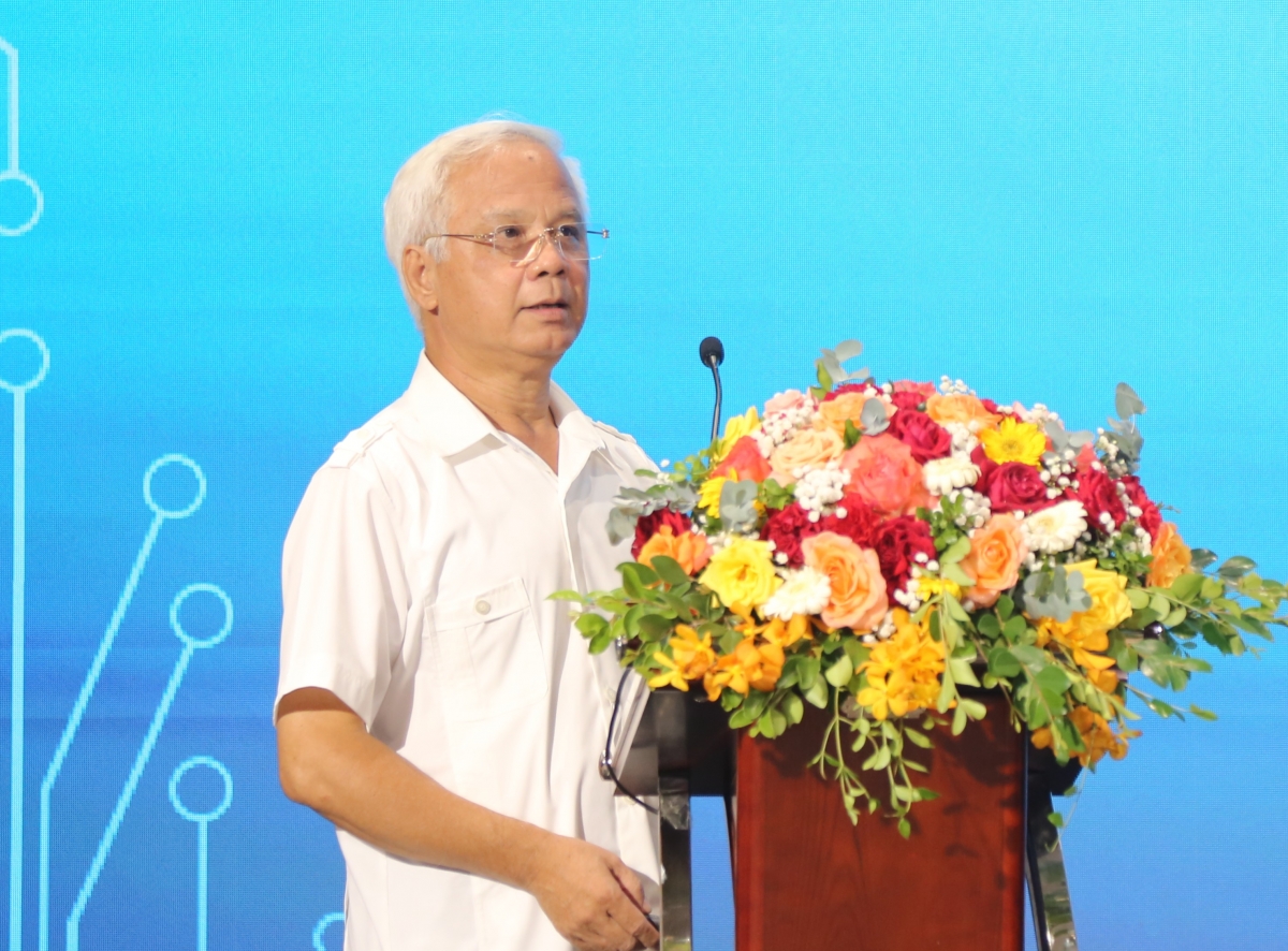 Ông Nguyễn Thế Toàn giới thiệu chuyên đề về già hóa dân số và nghiệp vụ công tác Hội