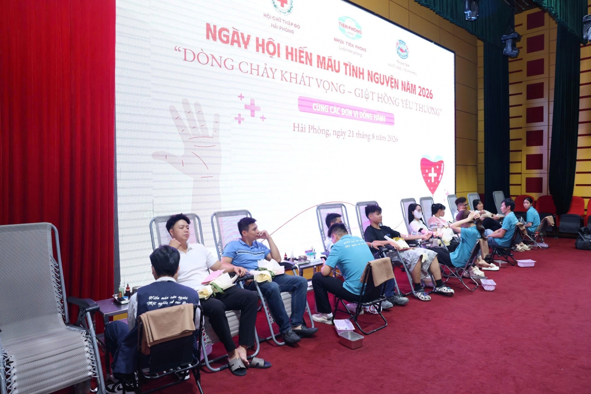 Kết thúc Ngày hội, 312 tình nguyện viên đăng ký tham gia, 275 đơn vị máu được hiến tặng, đạt 137,5% mục tiêu 200 đơn vị máu đề ra. 