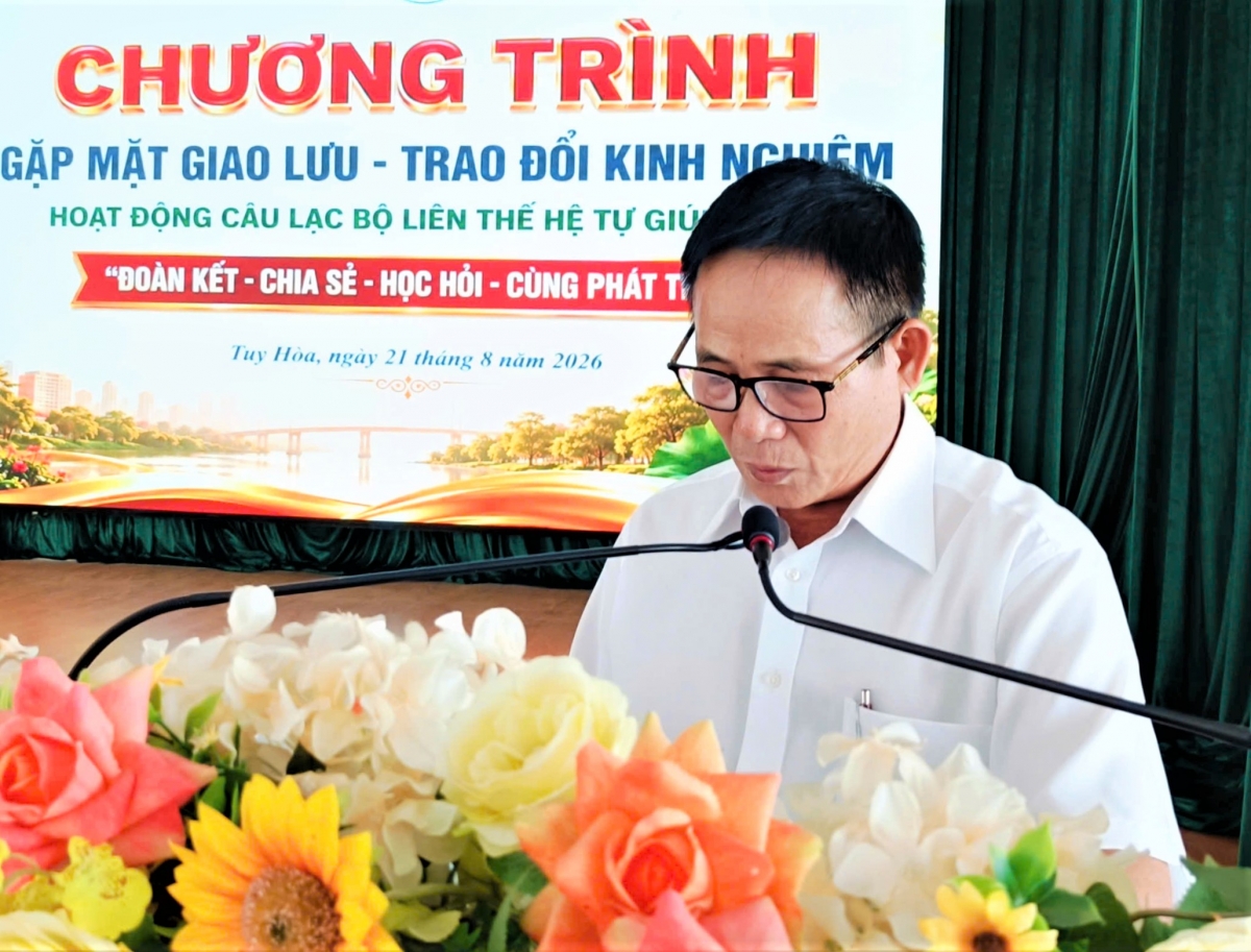 Ông Lê Quốc Phú, Chủ tịch Hội NCT phường Tuy Hòa phát biểu khai mạc