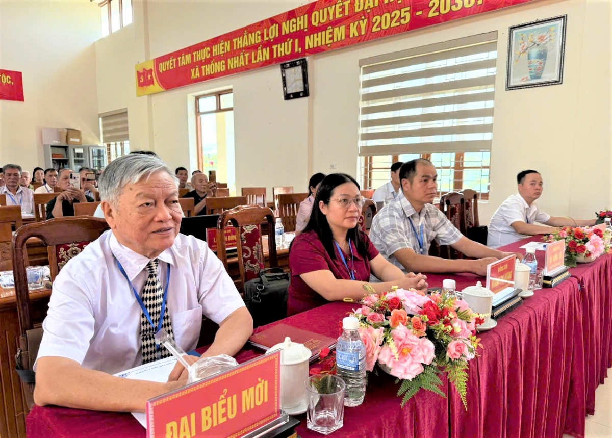 Ông Nông Ngọ Tăng thường xuyên sâu sát cơ sở Ông Nông Ngọ Tăng thường xuyên sâu sát cơ sở