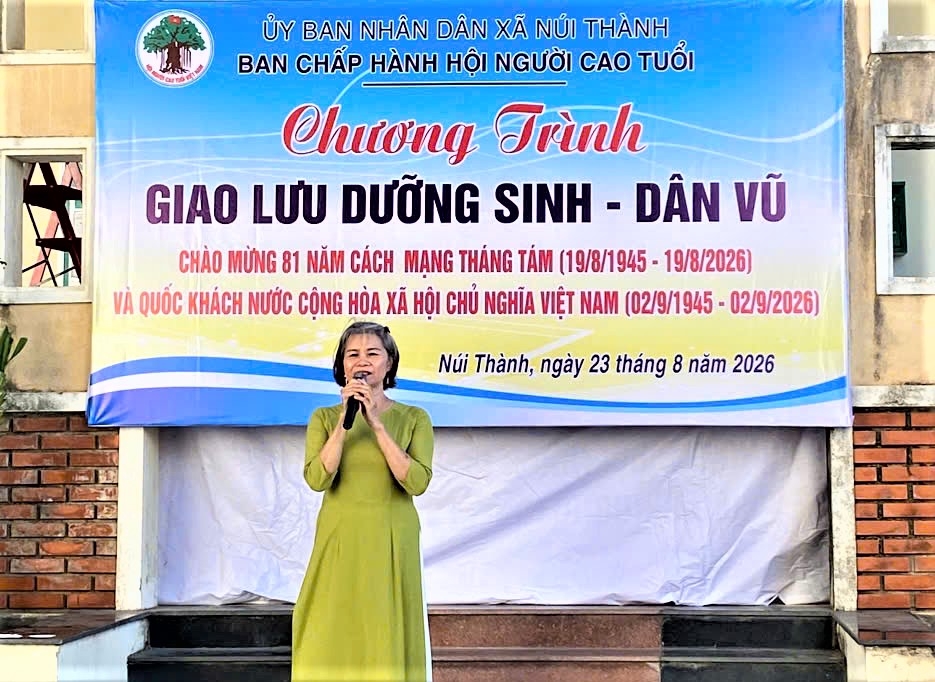 Bà Võ Thị Kim Hoa phát biểu khai mạc Chương trình Bà Võ Thị Kim Hoa phát biểu khai mạc Chương trình