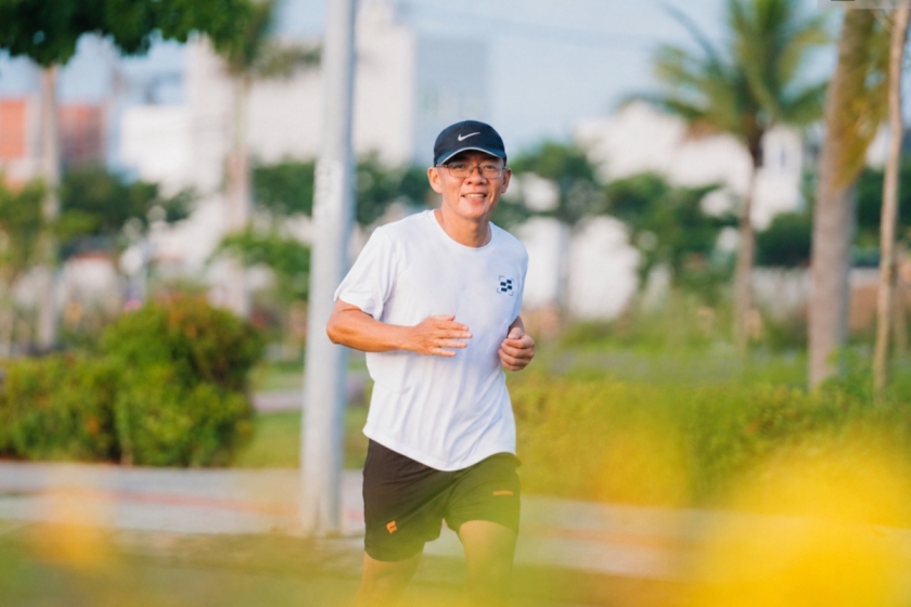 Không cùng điểm xuất phát, hàng ngàn bước chân từ khắp cả nước đều hướng về một mục tiêu chung - chào đón cột mốc 50 năm của Vinamilk (Ảnh: NVCC). Không cùng điểm xuất phát, hàng ngàn bước chân từ khắp cả nước đều hướng về một mục tiêu chung - chào đón cột mốc 50 năm của Vinamilk (Ảnh: NVCC).