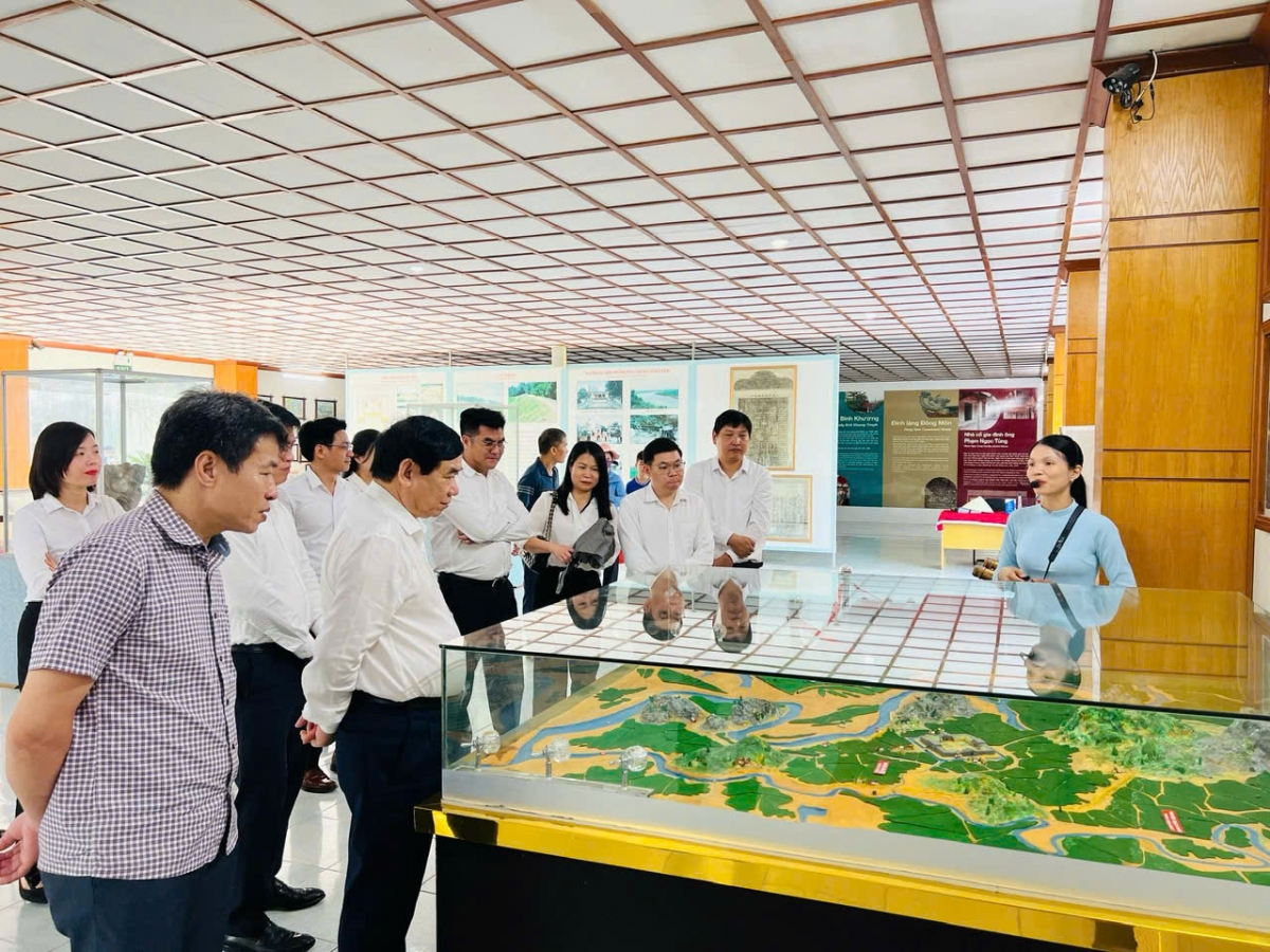 Ban Quản lý Di sản Thành Nhà Hồ chuẩn bị chu đáo các điều kiện phục vụ khách du lịch dịp Quốc khánh 2/9 và những tháng cuối năm 2026 Ban Quản lý Di sản Thành Nhà Hồ chuẩn bị chu đáo các điều kiện phục vụ khách du lịch dịp Quốc khánh 2/9 và những tháng cuối năm 2026