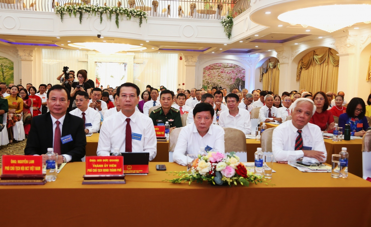 Đại hội lần thứ Nhất Hội Người cao tuổi thành phố Hải Phòng: Đoàn kết, đổi mới, phát huy vai trò người cao tuổi Đại hội lần thứ Nhất Hội Người cao tuổi thành phố Hải Phòng: Đoàn kết, đổi mới, phát huy vai trò người cao tuổi