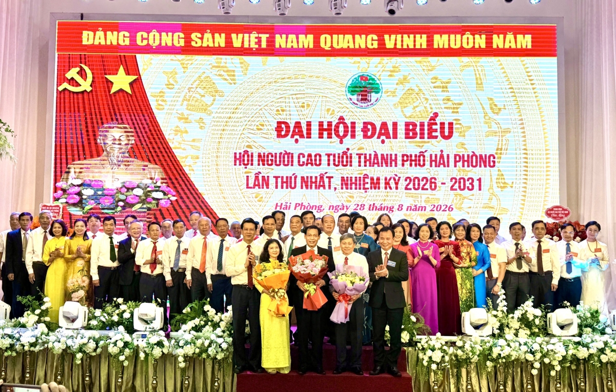 Lãnh đạo Trung ương Hội và lãnh đạo TP Hải Phòng tặng hoa chúc mừng Ban Chấp hành Hội Người cao tuổi TP nhiệm kỳ 2026-2031 Lãnh đạo Trung ương Hội và lãnh đạo TP Hải Phòng tặng hoa chúc mừng Ban Chấp hành Hội Người cao tuổi TP nhiệm kỳ 2026-2031