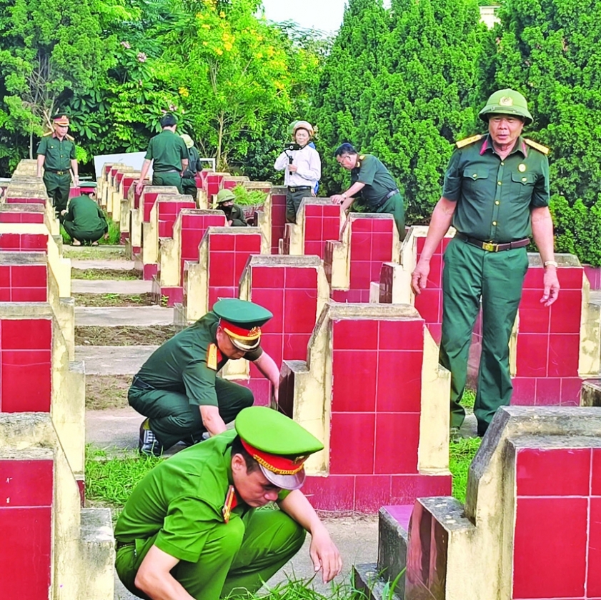 Bản lĩnh cựu binh với vai trò “thủ lĩnh kép” Bản lĩnh cựu binh với vai trò “thủ lĩnh kép”