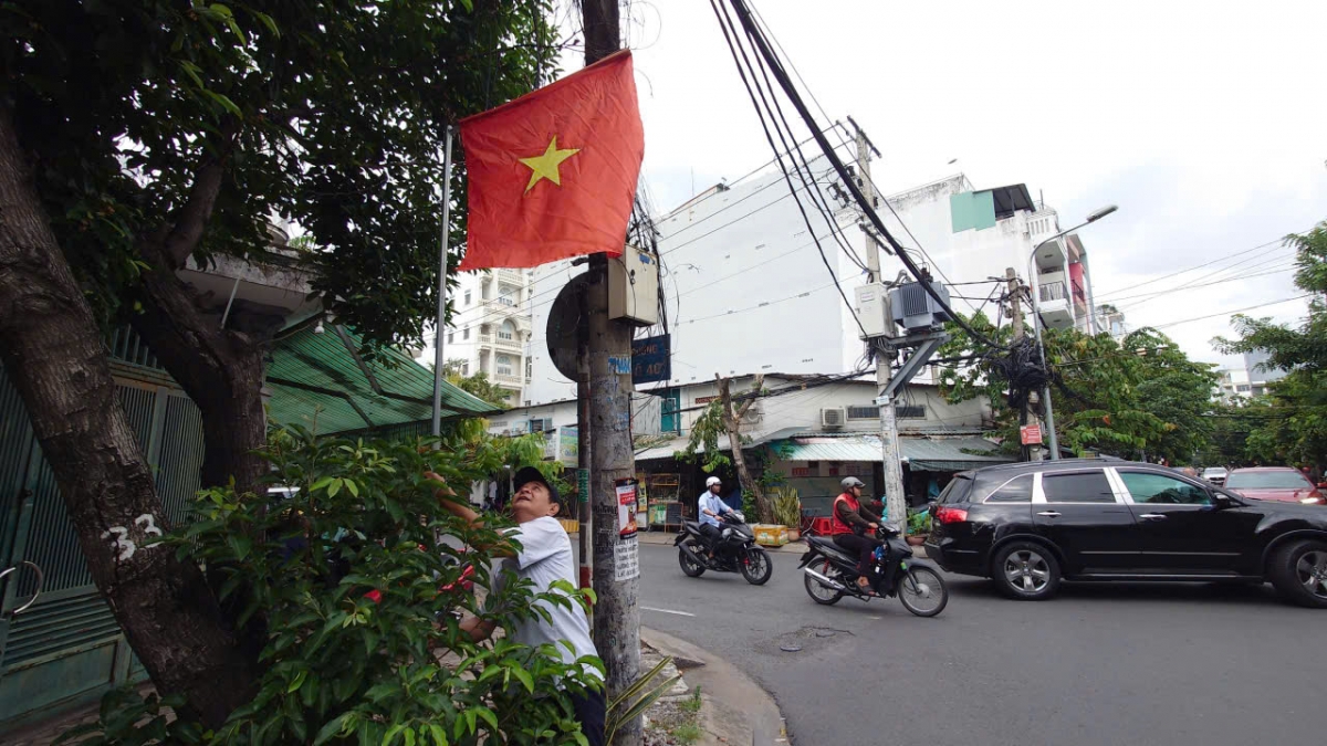 Việc nhỏ, nghĩa lớn trong ngày hội non sông của người cao tuổi khu phố 27 Việc nhỏ, nghĩa lớn trong ngày hội non sông của người cao tuổi khu phố 27