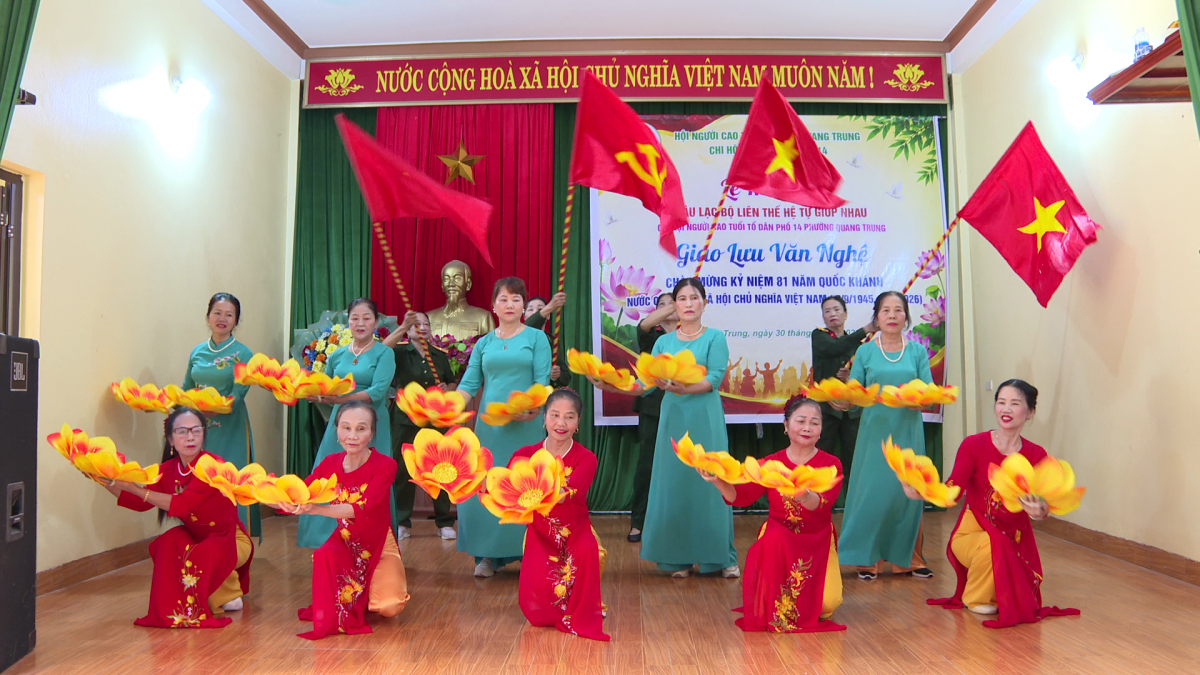 Ra mắt CLB Liên thế hệ tự giúp nhau Tổ dân phố 14