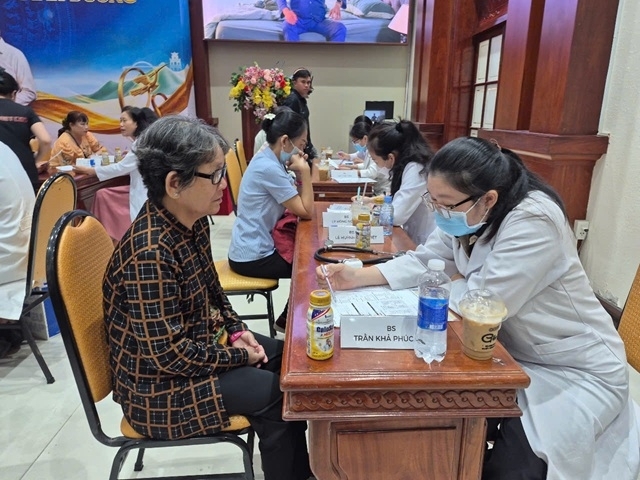 Đồng Tháp triển khai các hoạt động chăm sóc sức khỏe NCT trên địa bàn tỉnh Đồng Tháp triển khai các hoạt động chăm sóc sức khỏe NCT trên địa bàn tỉnh
