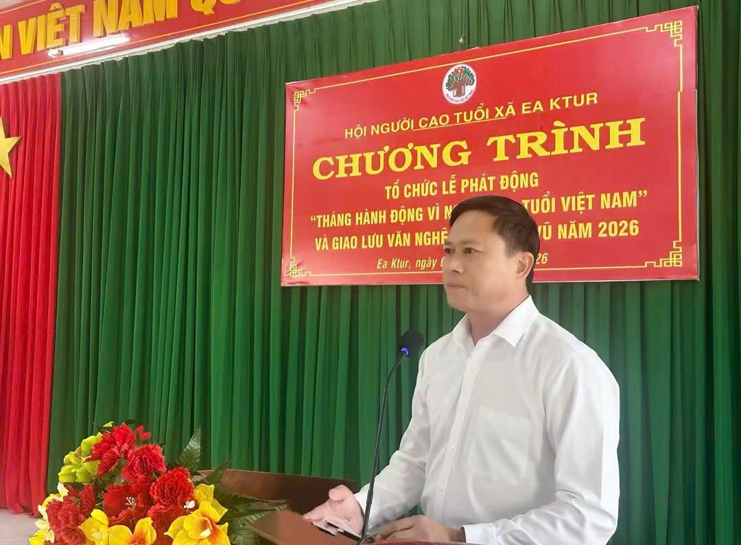 ông Nguyễn Lưu Tuệ, Ủy viên Ban thường vụ Đảng ủy, Chủ tịch Ủy ban MTTQ Việt Nam xã Ea Ktur phát biểu chỉ đạo tại Lễ phát động. ông Nguyễn Lưu Tuệ, Ủy viên Ban thường vụ Đảng ủy, Chủ tịch Ủy ban MTTQ Việt Nam xã Ea Ktur phát biểu chỉ đạo tại Lễ phát động.