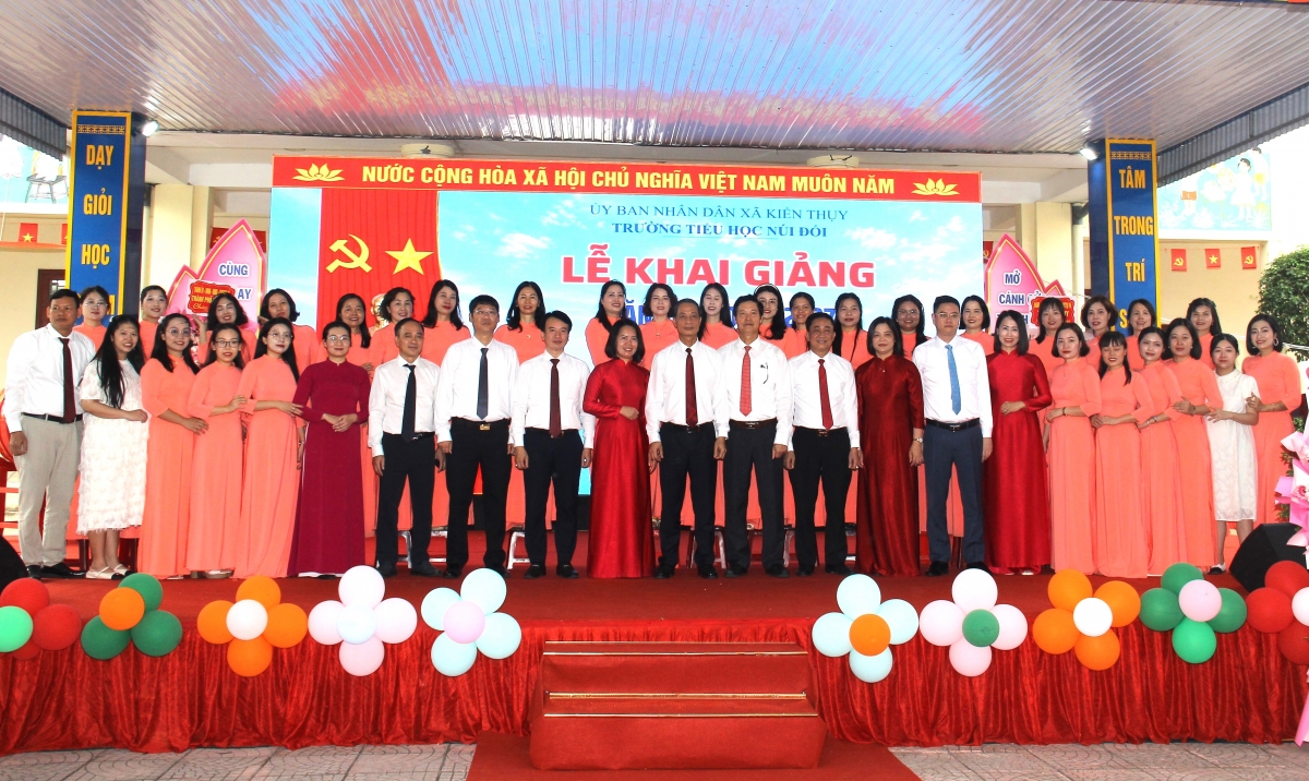 Trường Tiểu học Núi Đối: Vững niềm tin bước vào năm học mới Trường Tiểu học Núi Đối: Vững niềm tin bước vào năm học mới