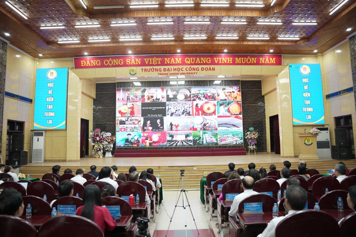 Trường Đại học Công đoàn tiếp sóng trực tiếp Lễ khánh thành các trường phổ thông nội trú liên cấp và khai giảng năm học mới do Bộ Giáo dục và Đào tạo tổ chức Trường Đại học Công đoàn tiếp sóng trực tiếp Lễ khánh thành các trường phổ thông nội trú liên cấp và khai giảng năm học mới do Bộ Giáo dục và Đào tạo tổ chức
