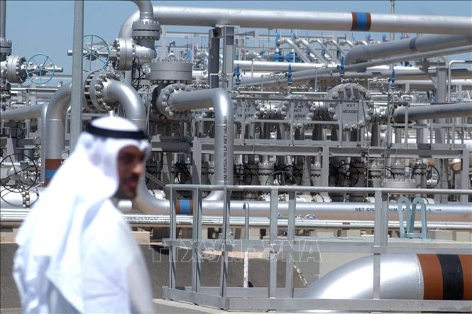 Một cơ sở khai thác dầu ở Al-Rawdhatain, Kuwait. Ảnh: TTXVN Một cơ sở khai thác dầu ở Al-Rawdhatain, Kuwait. Ảnh: TTXVN