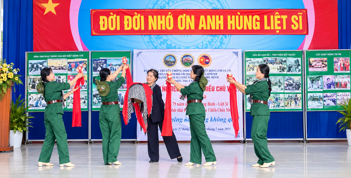  Tiết mục văn nghệ đầy cảm động tại buổi phát động