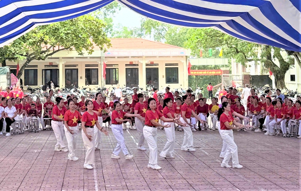 Một tiết mục tại chương trình Một tiết mục tại chương trình