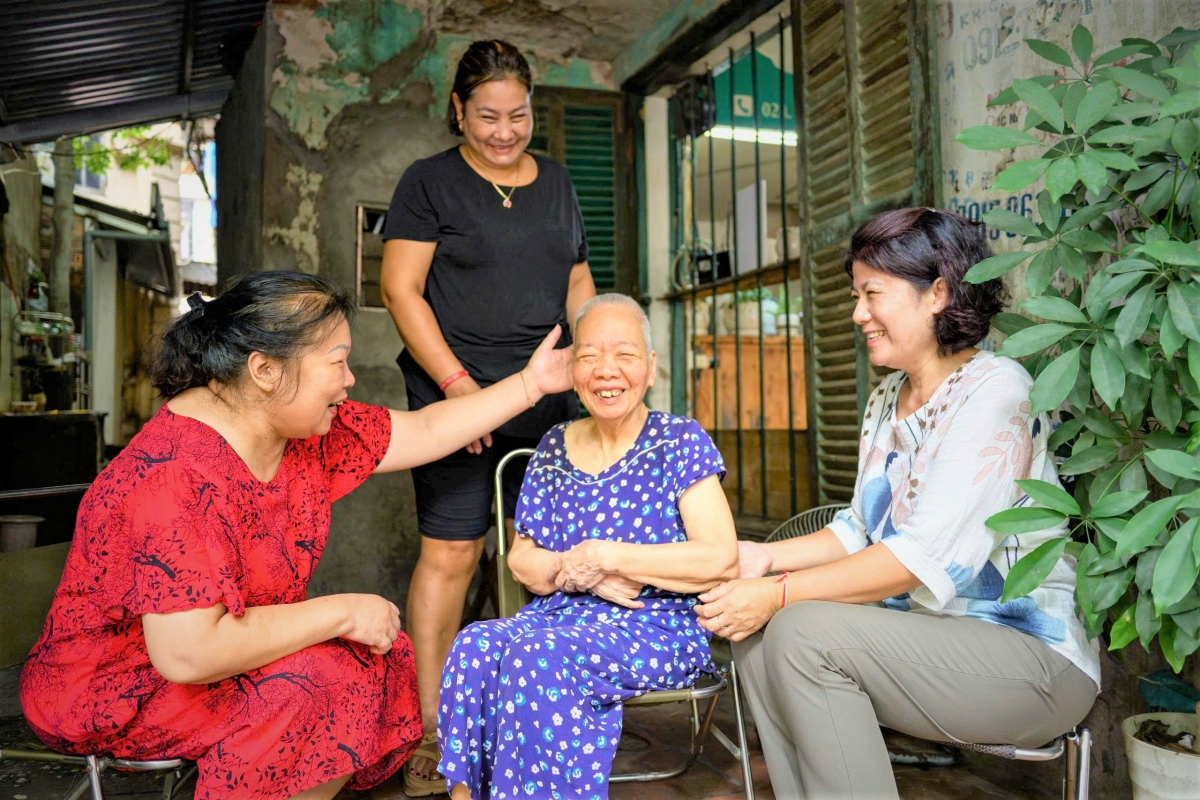 Cộng đồng chung tay giúp đỡ người mắc sa sút trí tuệ Cộng đồng chung tay giúp đỡ người mắc sa sút trí tuệ