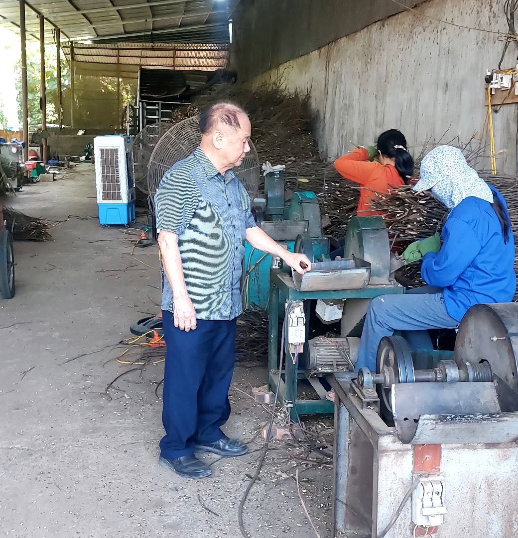 Nhà sáng chế U100 của nhà nông Nhà sáng chế U100 của nhà nông