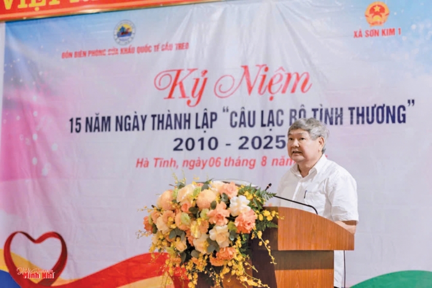 Ông Trần Quốc Việt là người tổ chức, hình thành Câu lạc bộ “Tình thương” Sơn Kim 1 với sự hỗ trợ của Bộ đội Biên phòng Hà Tĩnh, Đồn Biên phòng Cửa khẩu quốc tế Cầu Treo. Ông Trần Quốc Việt là người tổ chức, hình thành Câu lạc bộ “Tình thương” Sơn Kim 1 với sự hỗ trợ của Bộ đội Biên phòng Hà Tĩnh, Đồn Biên phòng Cửa khẩu quốc tế Cầu Treo.