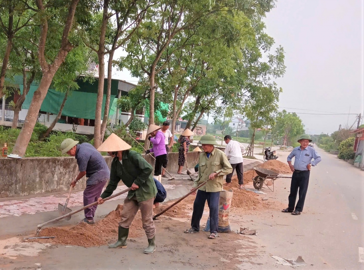 NCT xã Cẩm Lạc chung tay xây dựng nông thôn mới