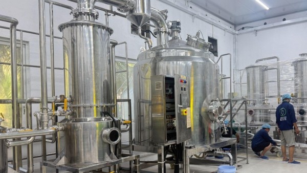 Thiết bị cô đặc chân không: Từ vật liệu đến yêu cầu vệ sinh